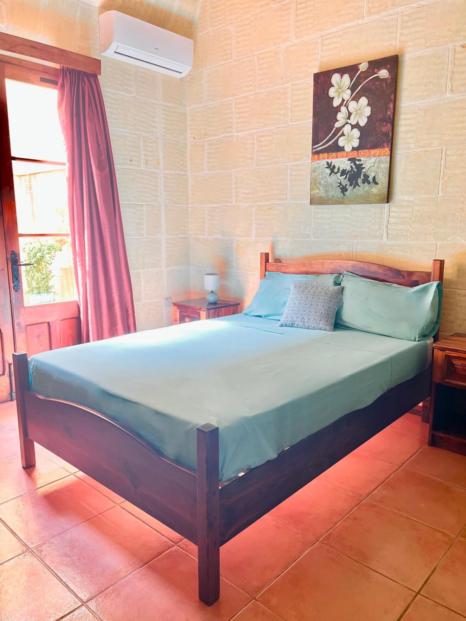 Għarb Grotto'S Paradise B&B חדר תמונה